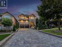 301 WELDRICK ROAD E Richmond Hill