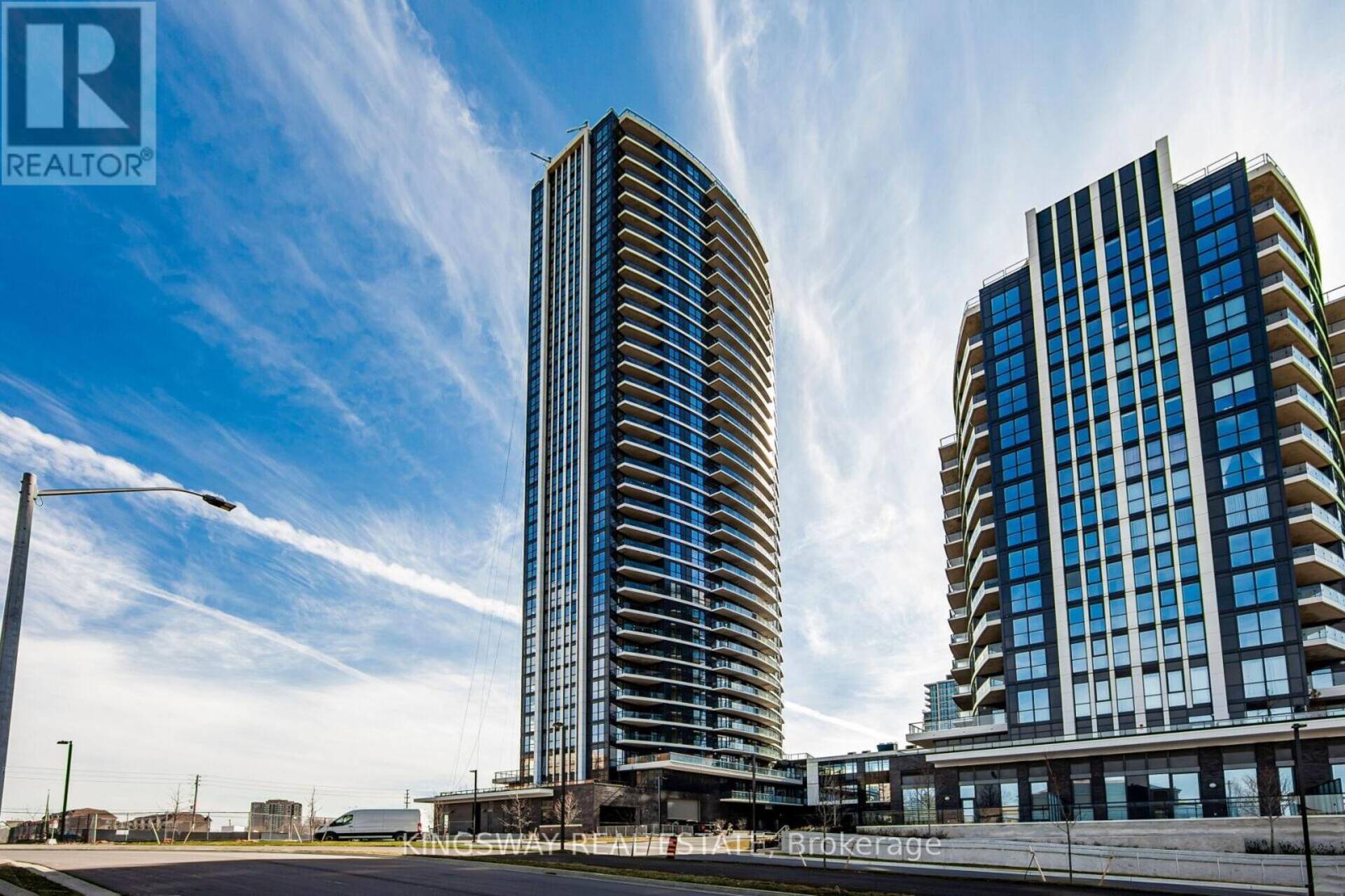 2815 - 35 WATERGARDEN DRIVE Mississauga