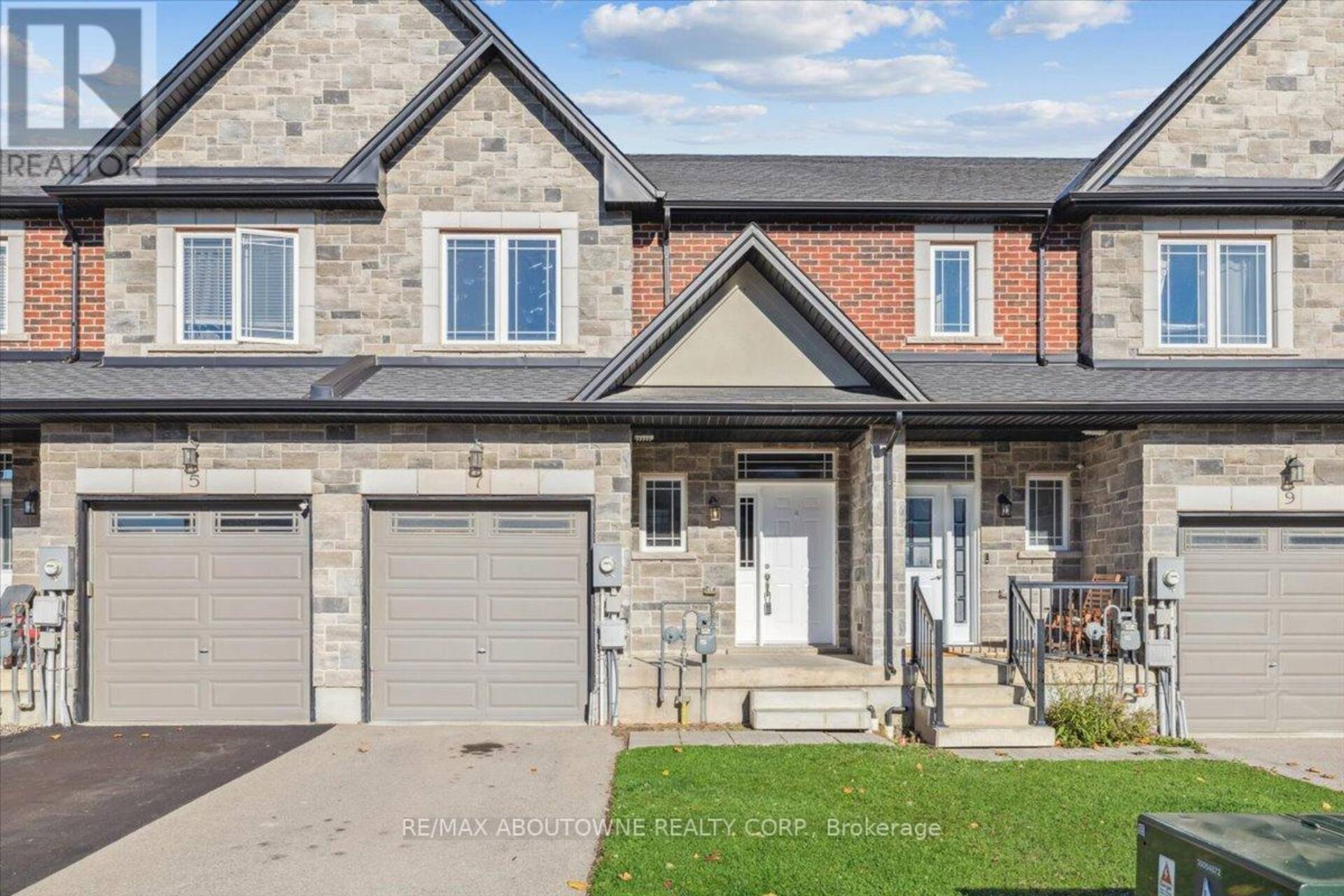 7 CALLON DRIVE Hamilton