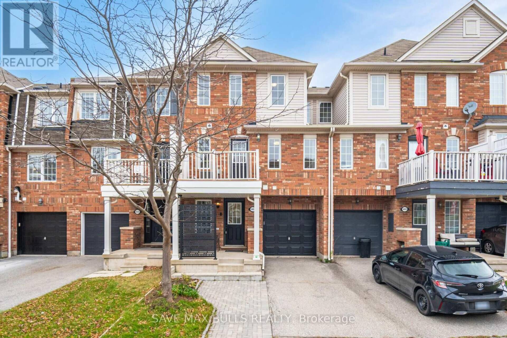 3033 DRUMLOCH AVENUE Oakville