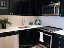 304 - 555 WILLIAM GRAHAM DRIVE Aurora