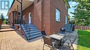 220 GRACEFIELD AVENUE Toronto