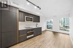 608 - 327 KING STREET W Toronto