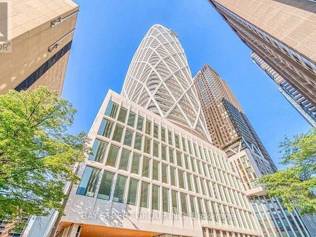 2116 - 230 SIMCOE STREET Toronto Ontario