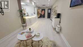 212 - 10720 YONGE STREET Richmond Hill