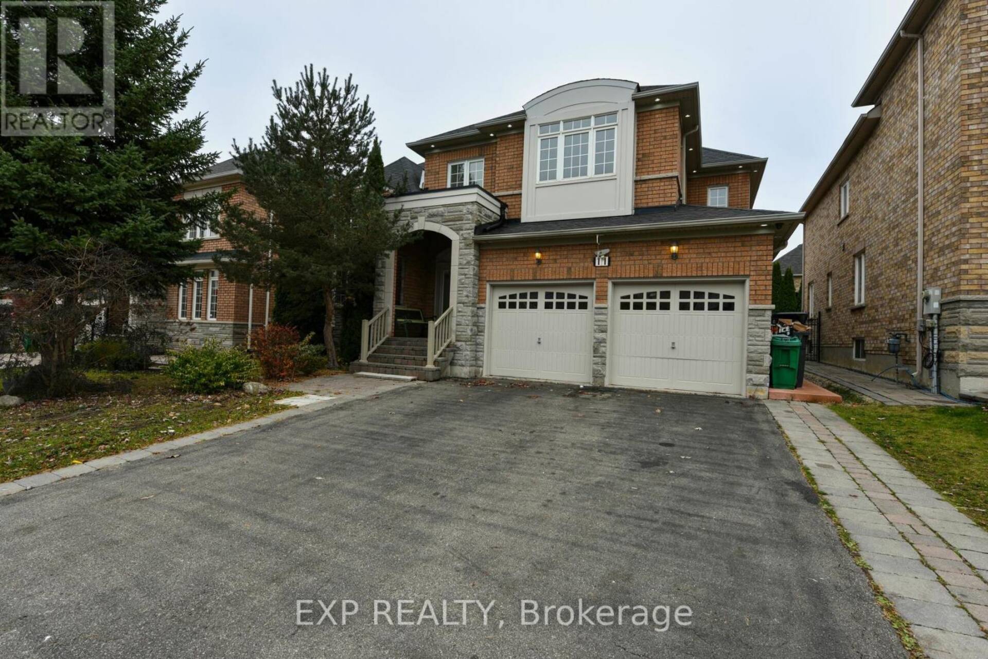 11 CAIRNBURG DRIVE Brampton