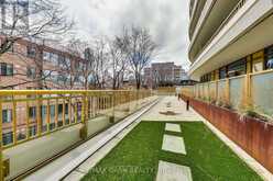 1002 - 151 AVENUE ROAD Toronto