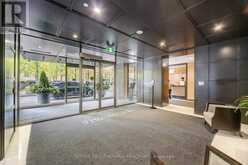 709 - 18 YORKVILLE AVENUE Toronto