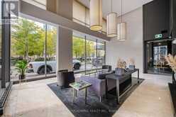 709 - 18 YORKVILLE AVENUE Toronto