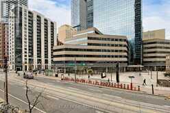 201 - 770 BAY STREET Toronto