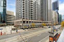 201 - 770 BAY STREET Toronto