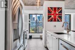 807 - 400 WELLINGTON STREET W Toronto