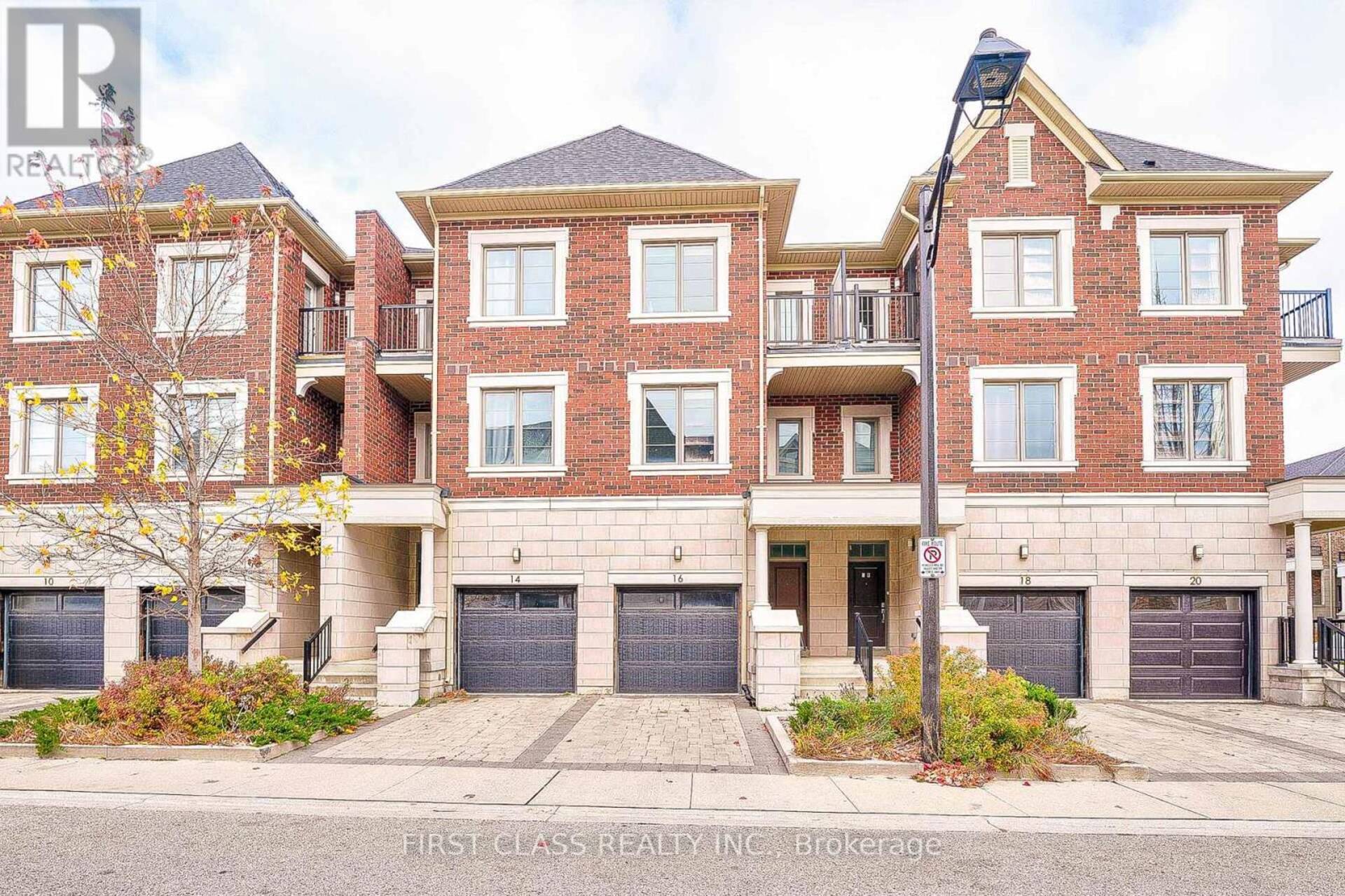 16 DUNTON LANE Richmond Hill