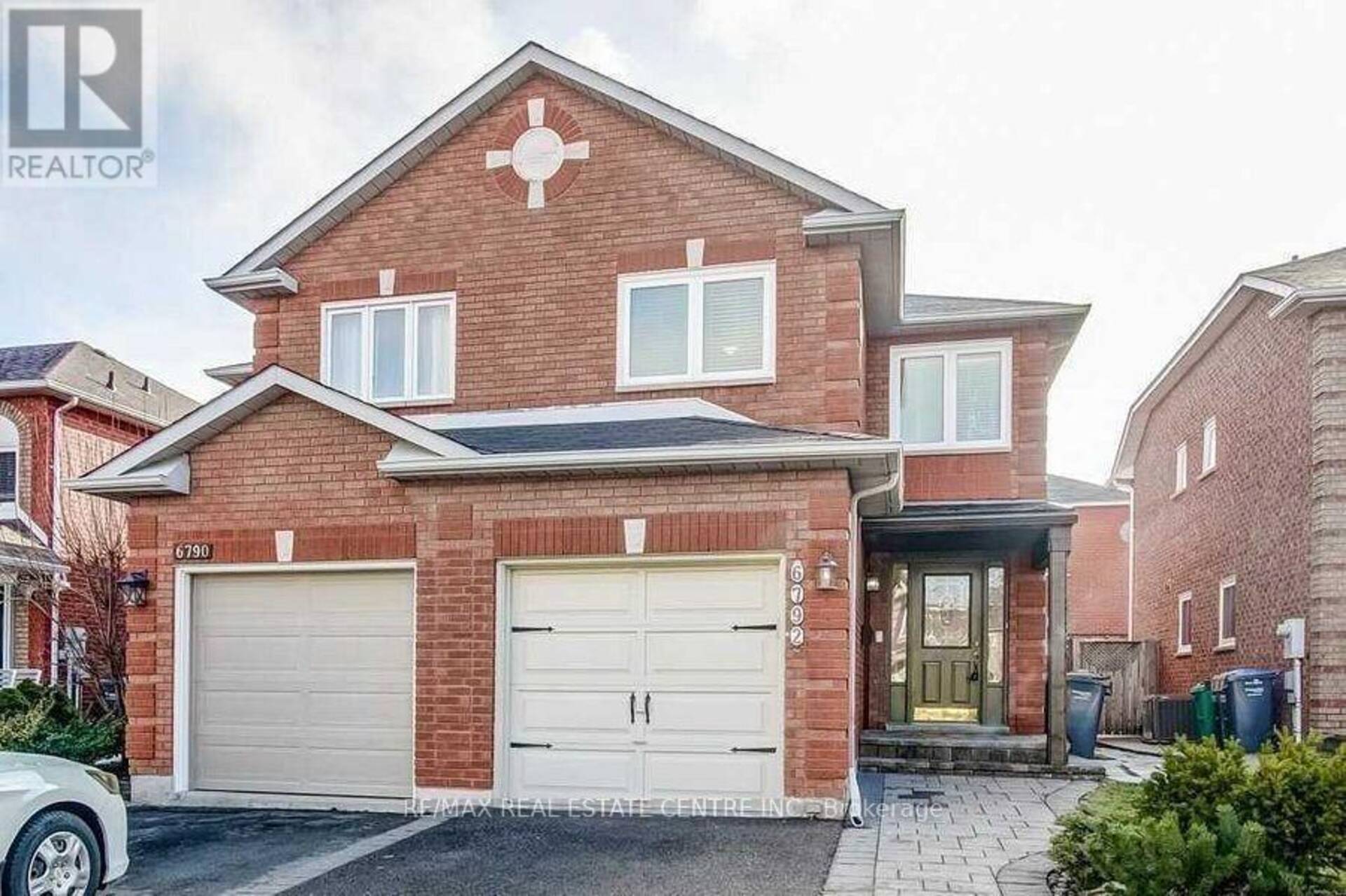 UPPER - 6792 BANSBRIDGE CRESCENT Mississauga