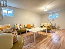 ROOM 2 - 33 YATESBURY ROAD Toronto