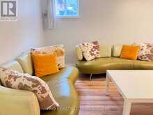 ROOM 1 - 33 YATESBURY ROAD Toronto