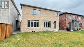 31 CONCERT HILL WAY East Gwillimbury