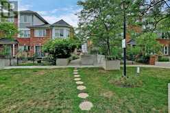 86 - 18 CLARK AVENUE W Vaughan