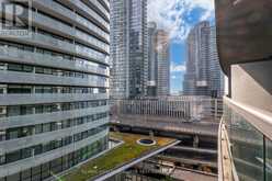 1007 - 19 GRAND TRUNK CRESCENT Toronto