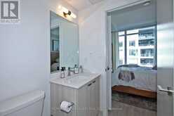 1213W - 27 BATHURST STREET Toronto