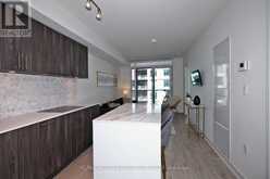 1213W - 27 BATHURST STREET Toronto