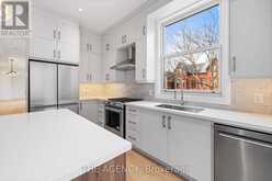 2 - 139 ROBERT STREET Toronto