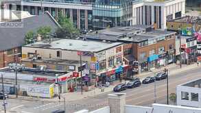 PH 24 - 25 GREENVIEW AVENUE Toronto