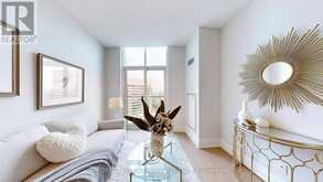 PH 24 - 25 GREENVIEW AVENUE Toronto