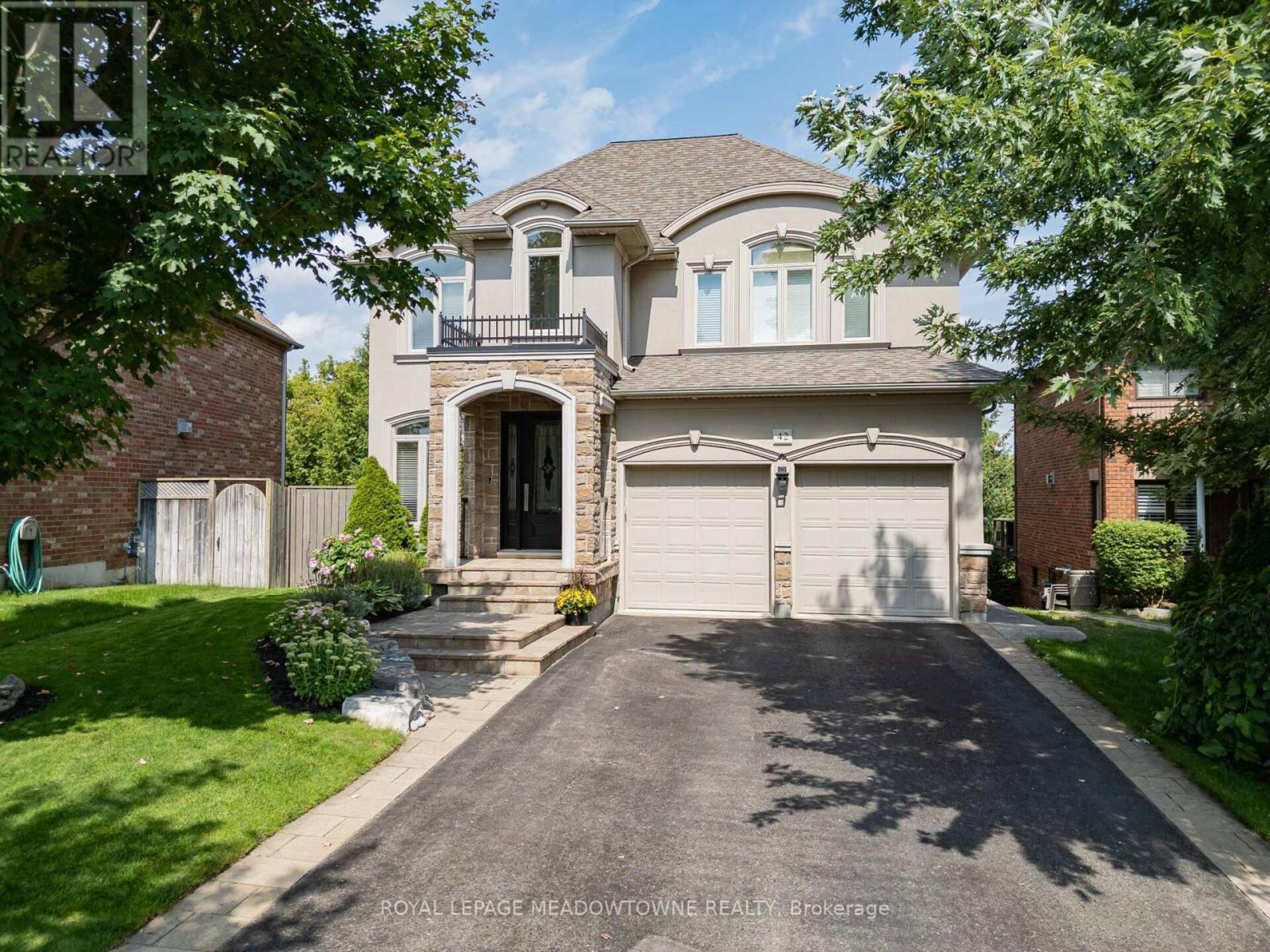 42 OAK STREET Halton Hills