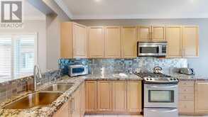 127 - 17 LEGENDARY TRAIL Whitchurch-Stouffville