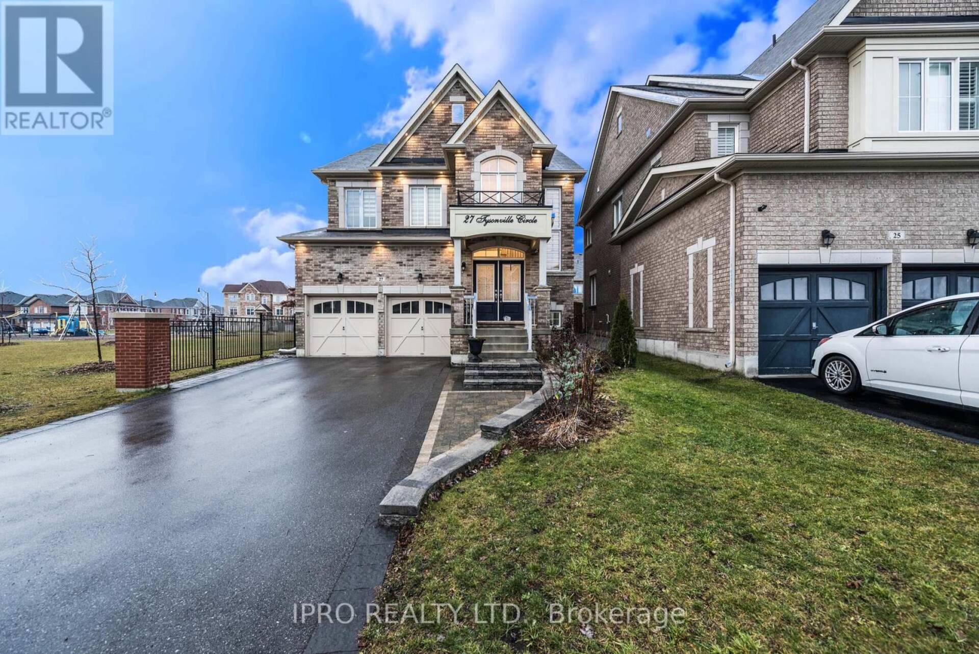 27 TYSONVILLE CIRCLE Brampton