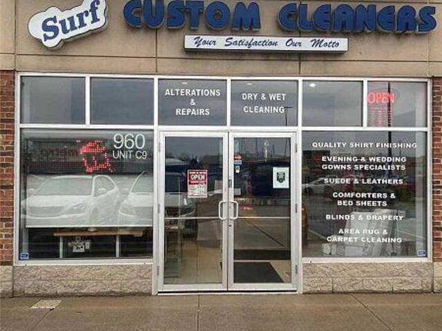 C9 - 960 SOUTHDOWN ROAD Mississauga Ontario