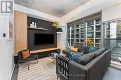 203 - 399 ADELAIDE STREET W Toronto