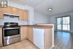 610 - 39 ONEIDA CRESCENT Richmond Hill