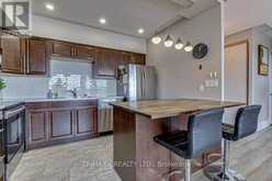 804 - 744 WONDERLAND ROAD S London