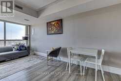 804 - 744 WONDERLAND ROAD S London