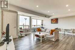 804 - 744 WONDERLAND ROAD S London