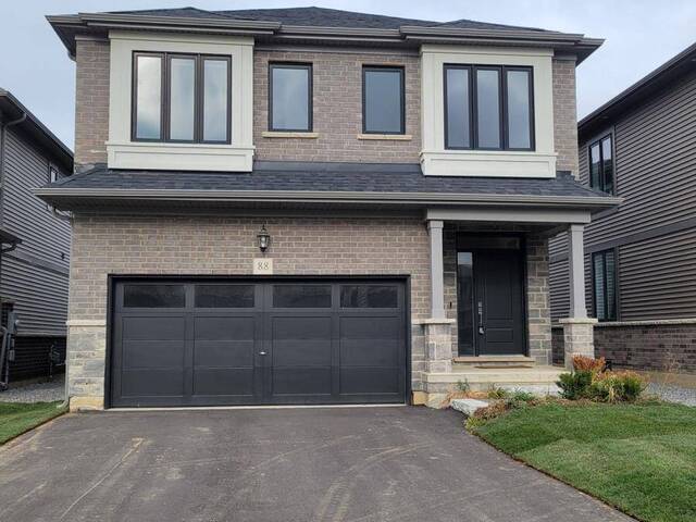 88 BLACKBIRD WAY Hamilton Ontario