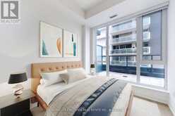 701 - 293 THE KINGSWAY Toronto