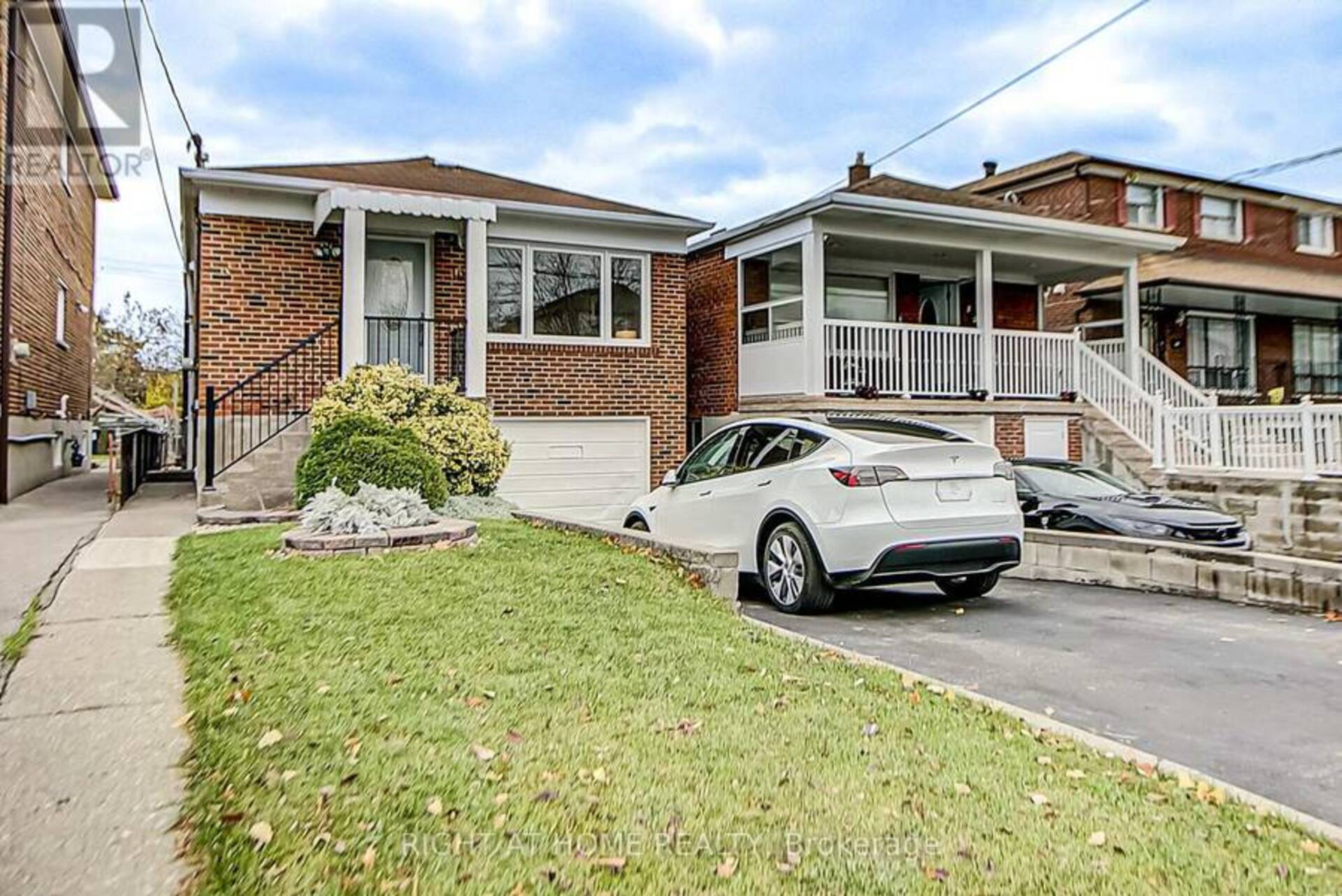 43 MAGNOLIA AVENUE Toronto