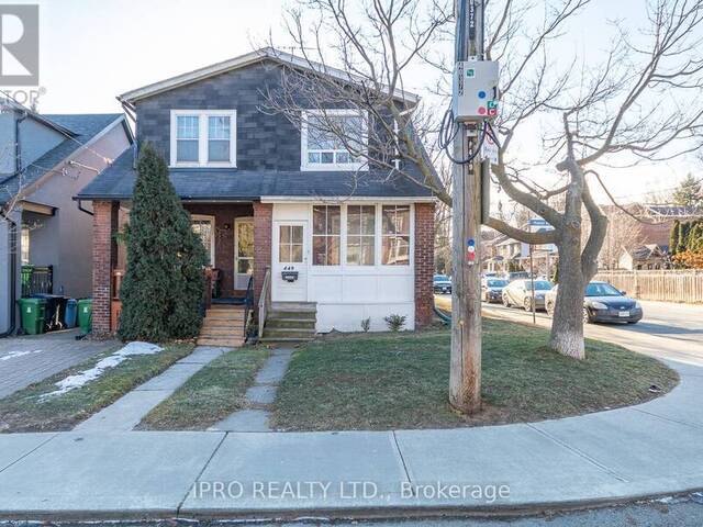 2 - 449 MANOR ROAD E Toronto Ontario