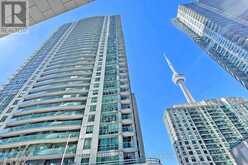 PH09 - 19 GRAND TRUNK CRESCENT Toronto