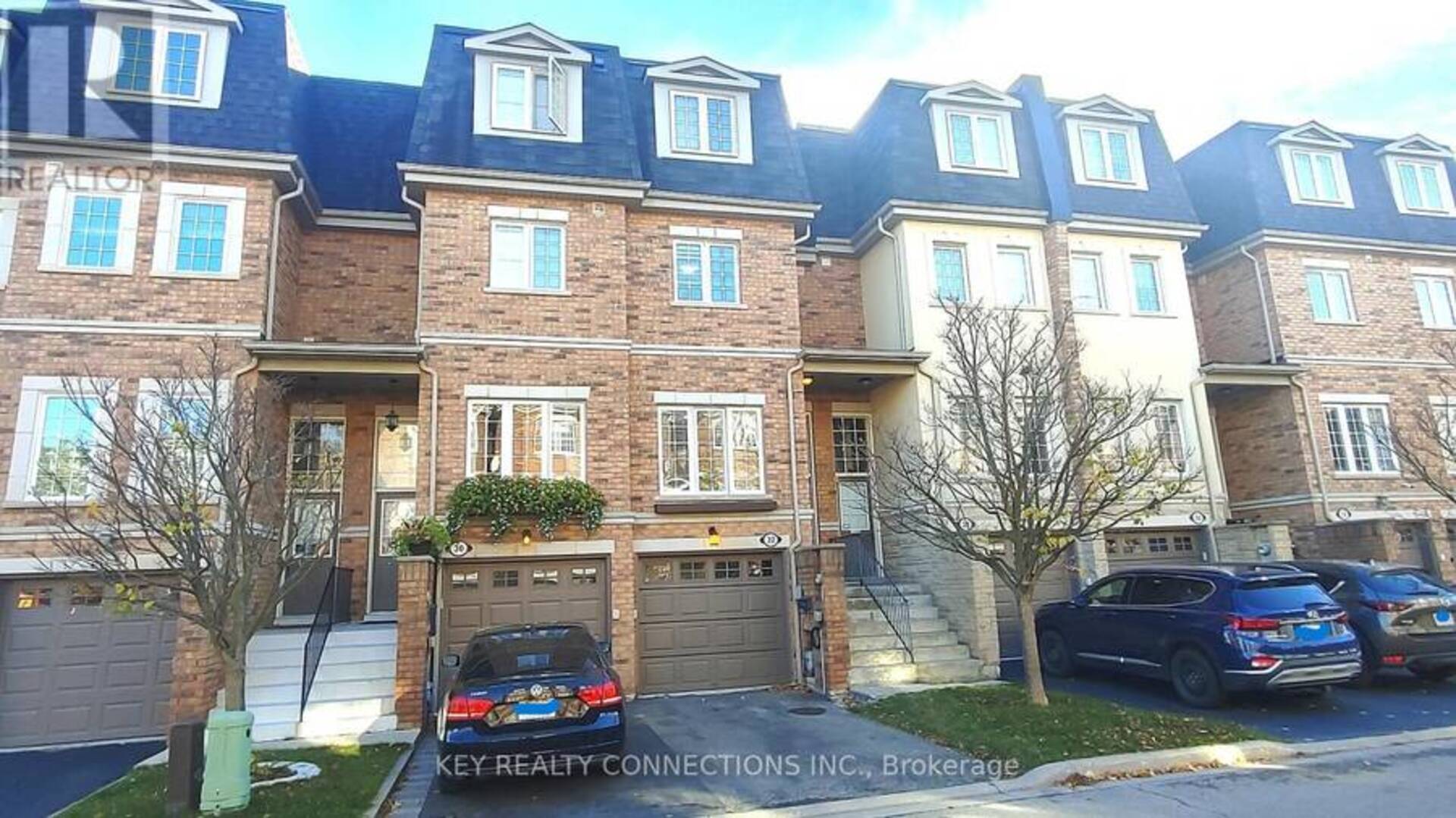 32 - 435 HENSALL CIRCLE Mississauga