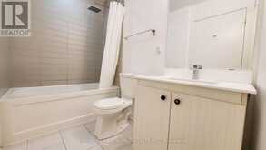 602 - 10 WILLISON SQUARE Toronto