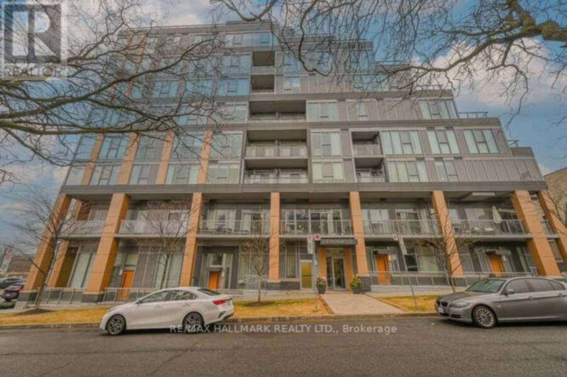 611 - 6 PARKWOOD AVENUE Toronto