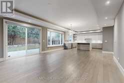 38 LORRAINE DRIVE Toronto