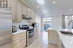 8 LANTERN COURT Toronto