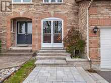 27 BLOOMGATE CRESCENT Richmond Hill