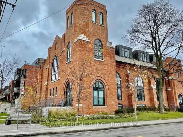 210 - 243 PERTH AVENUE Toronto Ontario