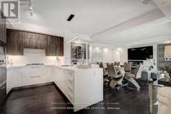 401 - 3 SOUTHVALE DRIVE Toronto